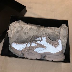 3M SSENSE x Reebok Exclusive Sneaker